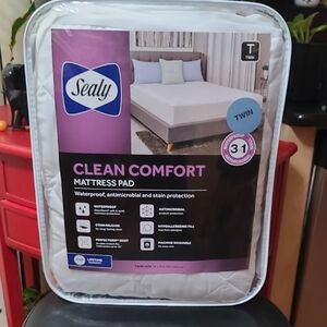 Sealy Clean Comfort Twin Mattress Pad
